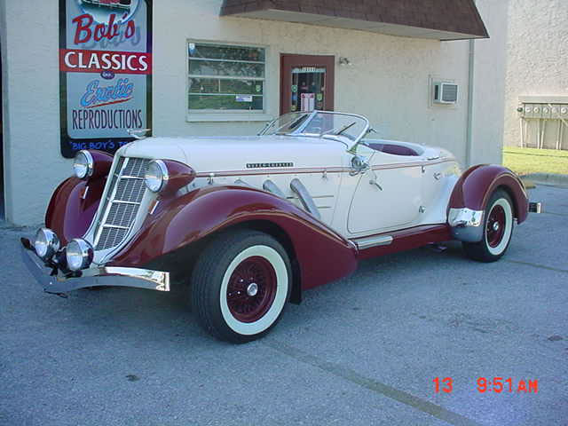 1935 Auburn Boattail Speedster replica built in 1979 with a 79 Auburn